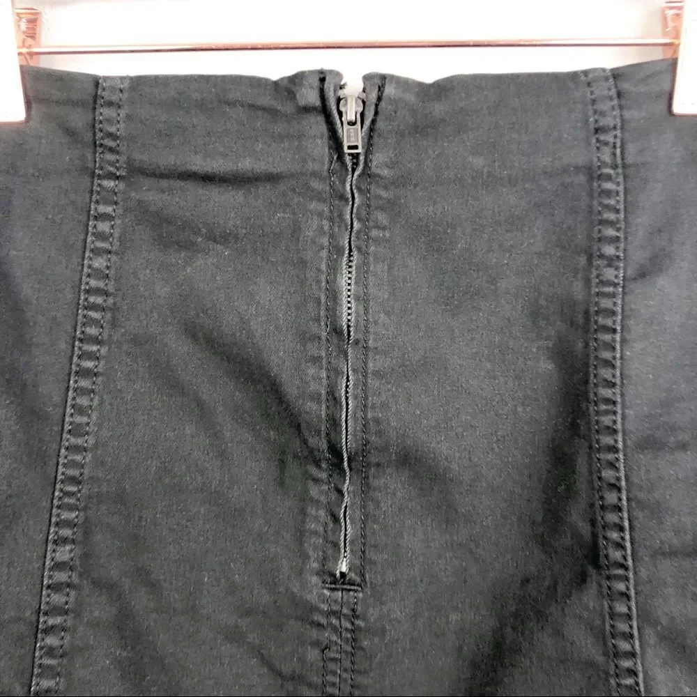 FREE PEOPLE | Modern Femme Black Denim Mini Skirt Women’s Size 8